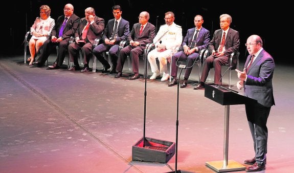 El presidente considera prioritario el nuevo Estatuto para ganar en autogobierno