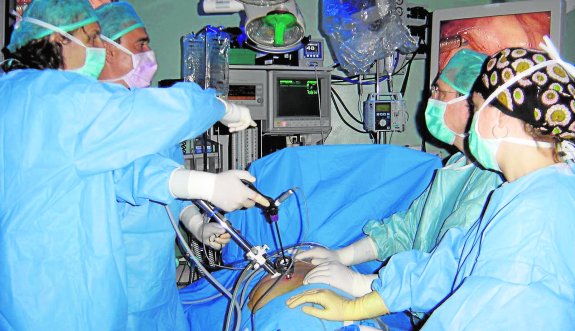 Dos alicantinas donan en vida su riñón de forma altruista y salvan a seis enfermos