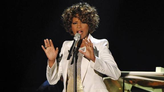 Los fans de Whitney Houston no quieren que se subasten sus pertenencias