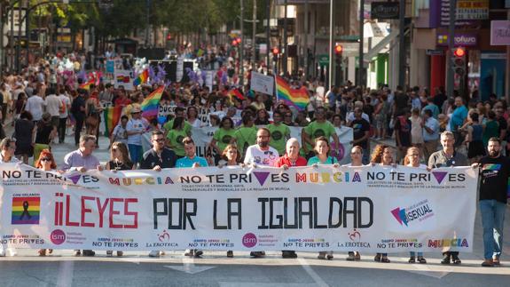 Murcia recuerda en el Orgullo a las víctimas de Orlando