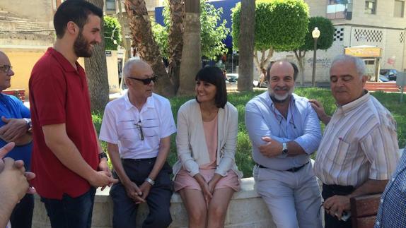 Veracruz pide a los murcianos «que piensen en la educación y la sanidad públicas al ir a votar»