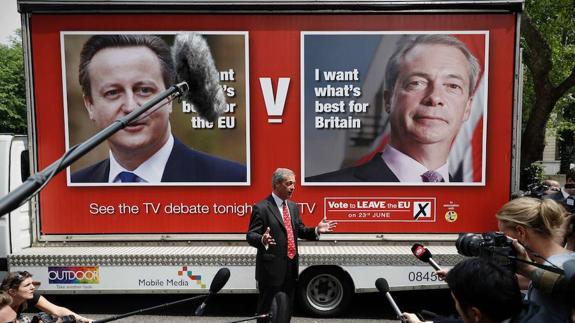 Cerca de 254.000 británicos residentes en la provincia votarán mañana sobre el Brexit