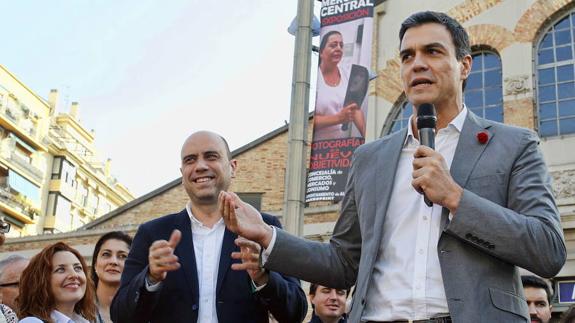 Sánchez recorre mañana las Hogueras y disfrutará de la mascletá