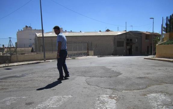 El Consistorio proyecta el asfaltado de más calles para solventar sus carencias