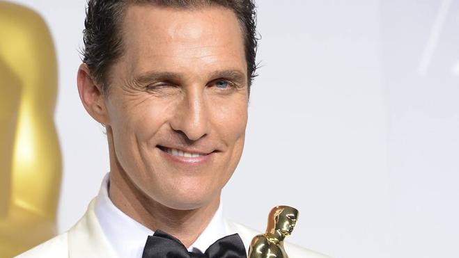 Para Matthew McConaughey los pechos operados están «sobrevalorados»