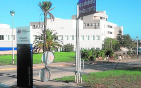 Sanidad cerrará parte de un hospital en Dénia para atajar el riesgo de legionela
