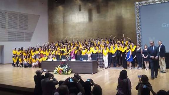 La UMH gradua a la I Promoción del Grado en Medicina