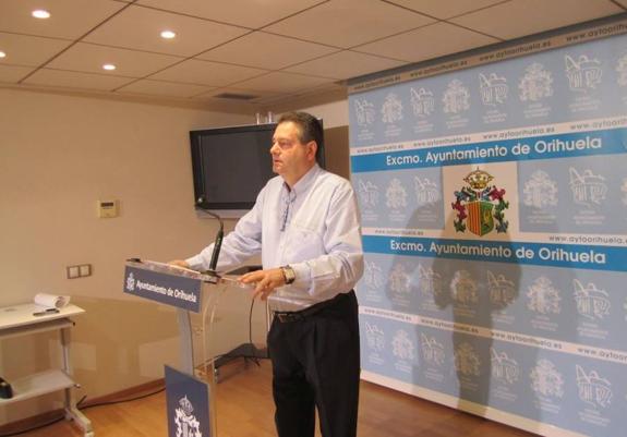 La Junta de Gobierno encarga a Ildo la limpieza de sotos del río y el Palmeral