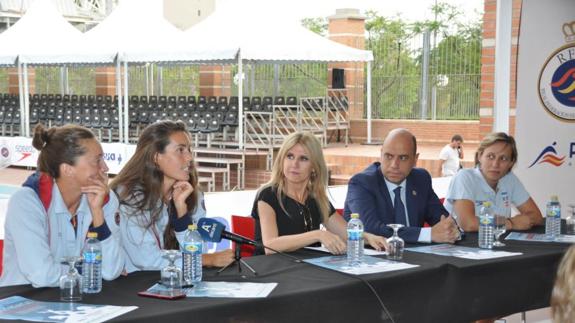 El Torneo Infantas de Natación Sincronizada cuelga el cartel de completo en los hoteles de la ciudad