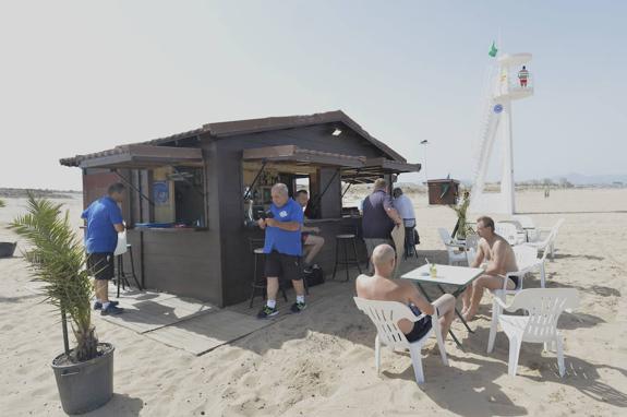 El 80% de los chiringuitos de la playa inicia su actividad este fin de semana