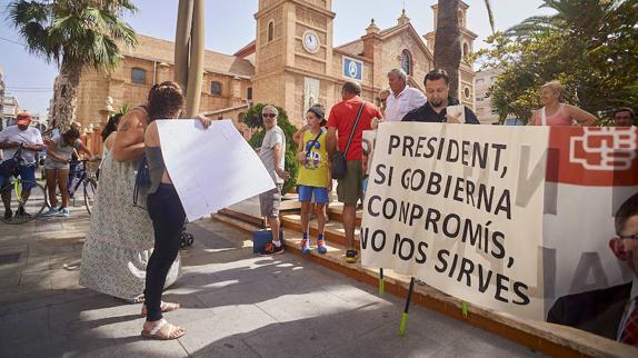 Oltra califica las protestas por imponer el valenciano de «puesta en escena partidista»