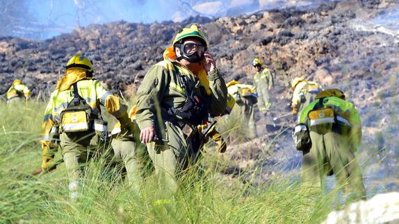 El Consell pide a la Diputación más bomberos forestales