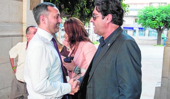 «OPA hóstil» del PP a Ciudadanos