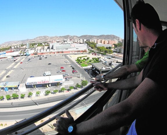 En Mandarache no quieren botelleo