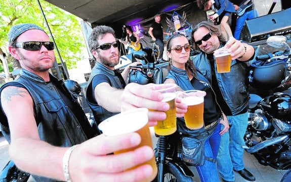 Encuentro de moteros con rock y cerveza 'sin'