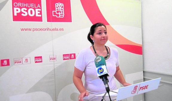 El PSOE afirma que el contrato para el mantenimiento de playas «llega tarde»