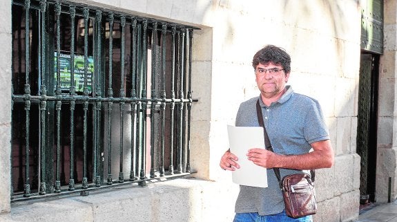 Pavón saca por la mínima la plaza de la Ciudad de la Justicia tras una bronca discusión con el PP