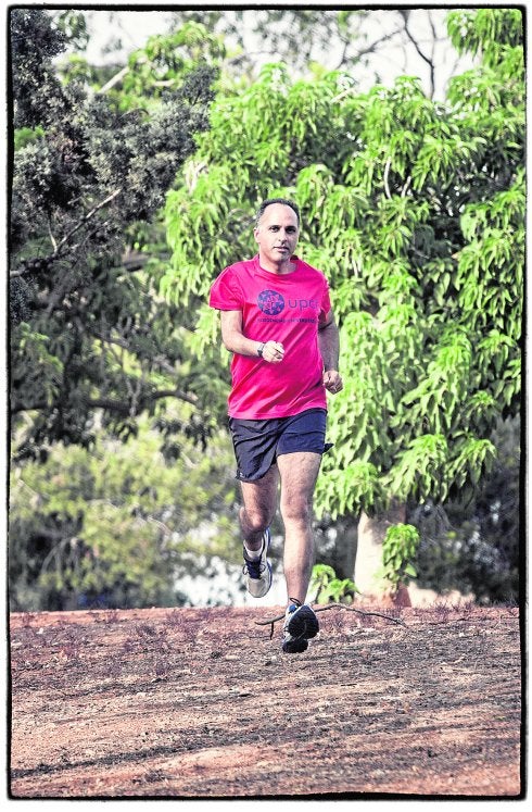 «Fui un niño feliz pese a mi minusvalía»