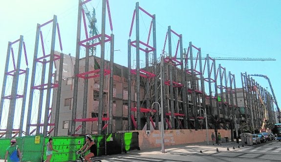 Vecinos de Arenales exigirán con una protesta soluciones para el hotel