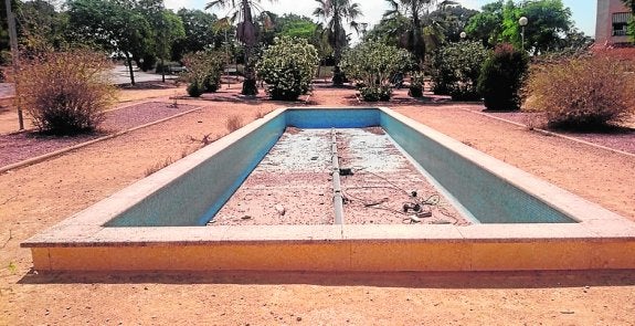 Queremos reitera sus críticas ante el mal estado de las urbanizaciones