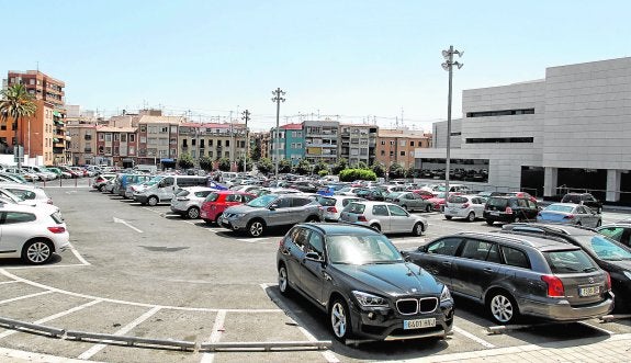 Piden trasladar el Conservatorio a Campoamor para reactivar la zona