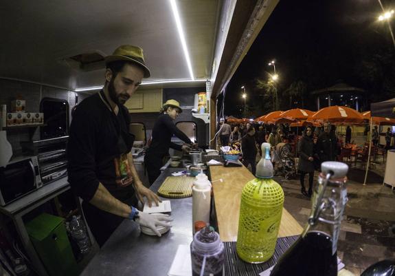 La caravana de los Food Trucks desembarca mañana en Playa Flamenca