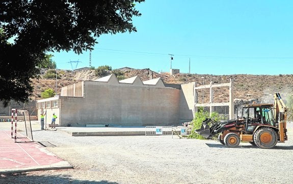 Las máquinas ponen fin a más de una década de reclamaciones del colegio