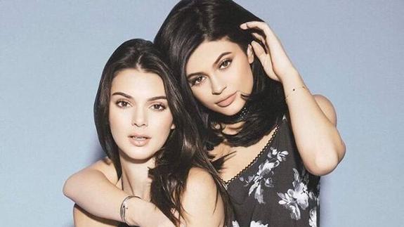 Kylie Jenner, sorprendida en su cumpleaños por Kendall Jenner