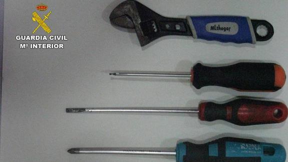 Tres detenidos por golpear a un hombre tras haber desvalijado su casa en Altea