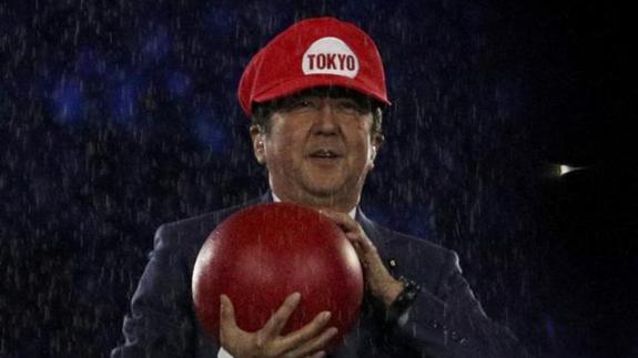 Mario Bros, el disfraz elegido por el primer ministro japonés para presentar Tokio 2020