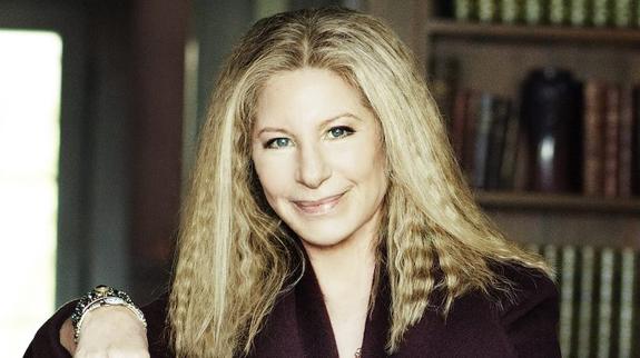 Barbra Streisand llama a Tim Cook para pedirle que 'Siri' pronuncie bien su apellido