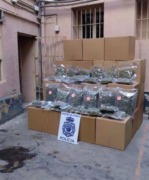 Desarticulan un grupo criminal dedicado a la introducción de marihuana en los Países Bajos