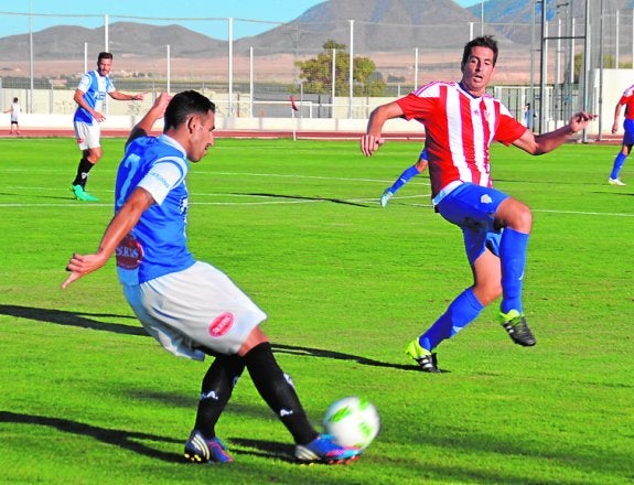 El Jumilla, con el gol entre ceja y ceja