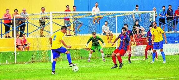 El Orihuela saca premio a su tesón