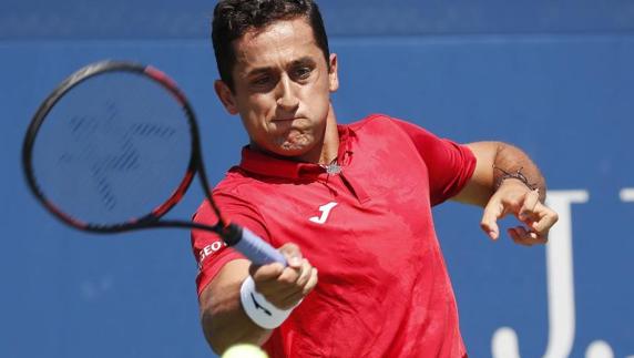 Almagro pasa ronda tras ganar a Fucsovics