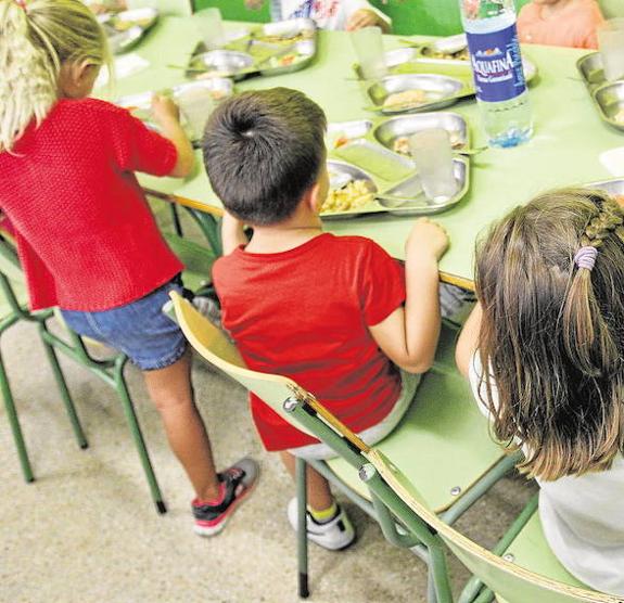 Educación adelantará la lista provisional de los becados ante las quejas de las familias