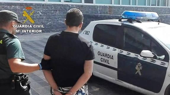 Localizan en Crevillent a un prófugo con 19 órdenes de arresto y otra de prisión