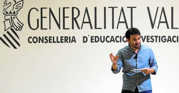 Más de 181.000 familias se juegan en las urnas la jornada escolar de sus hijos