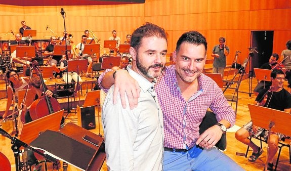 El guitarrista Carlos Piñana graba junto a la Sinfónica su nuevo álbum