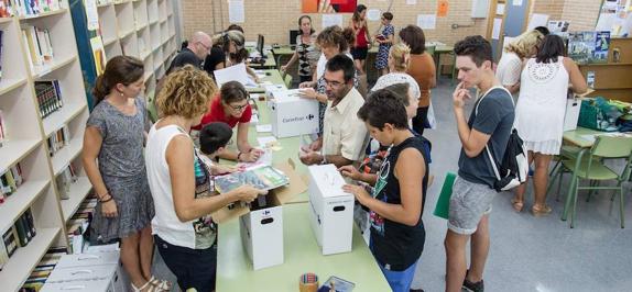 La vuelta a clase evidencia la disparidad en la gratuidad de libros y déficit en infraestructuras