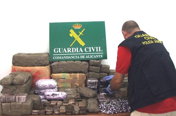 El juez envía a prisión a un traficante que ocultaba 180 kilogramos de hachís