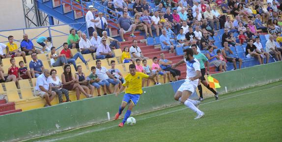 El Orihuela se hunde desde los once metros