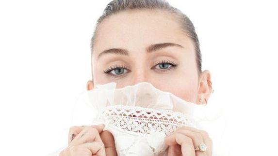 Miley Cyrus anuncia que mientras haya hambre, no acudirá a un alfombra roja