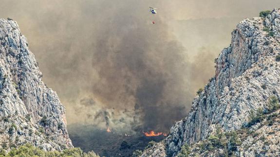 Extinguido el incendio forestal de Bolulla