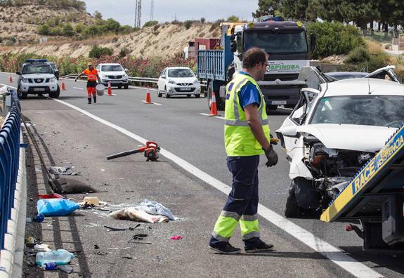 Colas en la AP-7 por un accidente