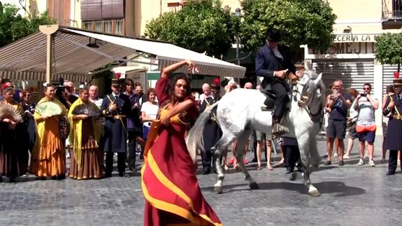 'Carmen' seduce en la calle