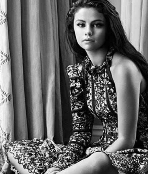 Selena Gomez recibe el apoyo de su amigo Charlie Puth