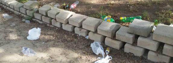 Vecinos del Cabo denuncian destrozos por el botellón