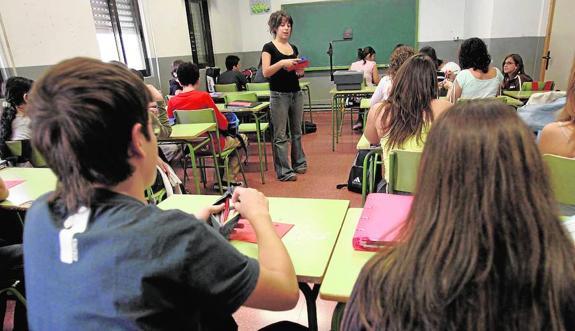 Los alumnos y profesores de Bachillerato aún no conocen los contenidos de la reválida