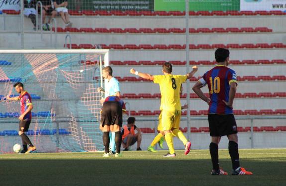 Esteve amarga el debut de Garrido